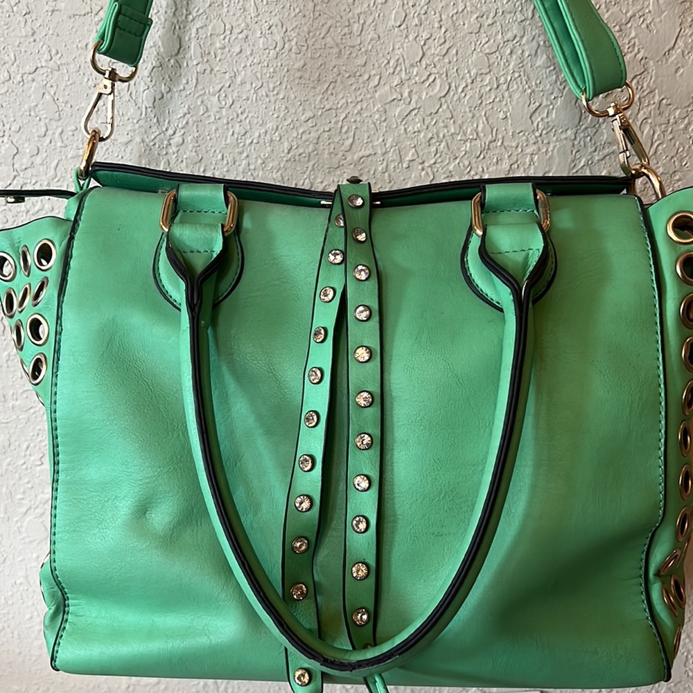 3 Purses In One. All Leather Handbag View 2